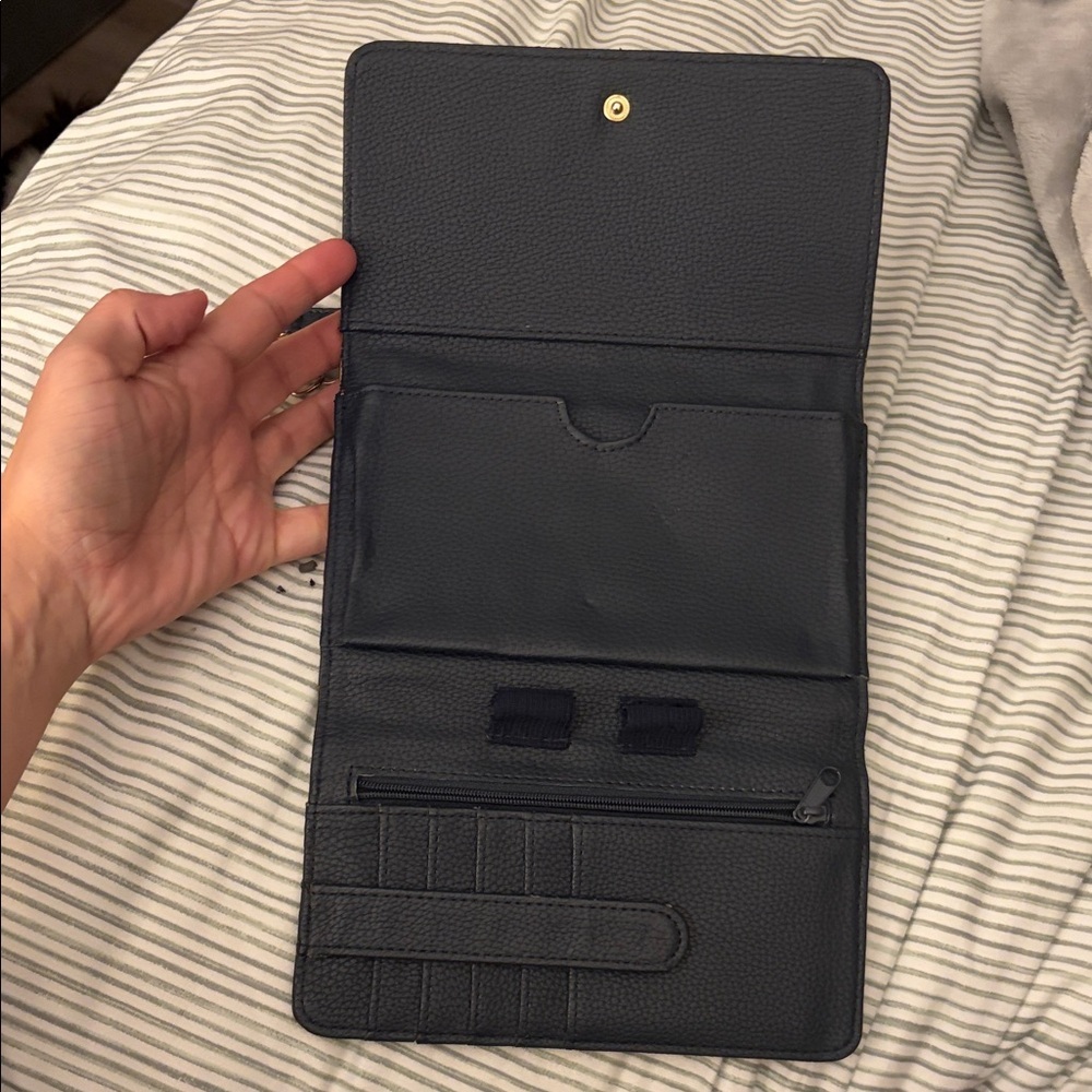 Giani‎ Bernini Gold and Black Crossbody Bag FLAWS